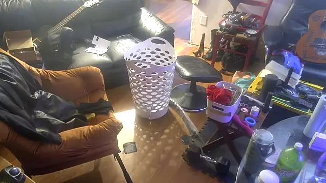 Snapshot of TheHellBilly chatting on 03-03-26, 11:43 TheHellBilly online show from 03-03-26, 11:43