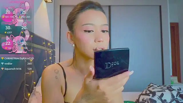 Mia Tin online show from 03-01-25, 12:23