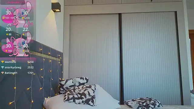 Mia Tin online show from 03-20-25, 11:49