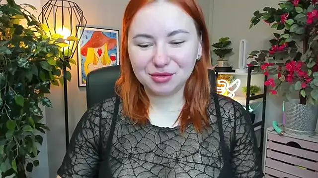 Snapshot of LAYLAxSTAR chatting on 10-30-25, 07:32 LAYLAxSTAR online show from 10-30-25, 07:32