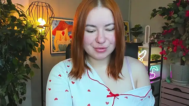 Snapshot of LAYLAxSTAR chatting on 12-14-25, 07:47 LAYLAxSTAR online show from 12-14-25, 07:47