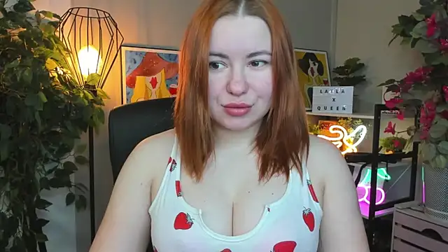 Snapshot of LAYLAxSTAR chatting on 02-03-26, 07:24 LAYLAxSTAR online show from 02-03-26, 07:24