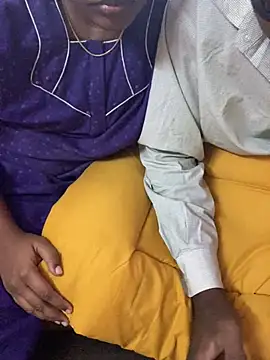 Snapshot of falooda288 chatting on 01-23-25, 07:00 falooda288 online show from 01-23-25, 07:00