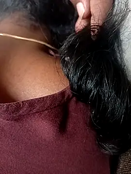 Snapshot of falooda288 chatting on 03-04-25, 05:11 falooda288 online show from 03-04-25, 05:11