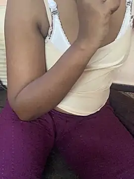 Snapshot of falooda288 chatting on 03-05-25, 04:02 falooda288 online show from 03-05-25, 04:02