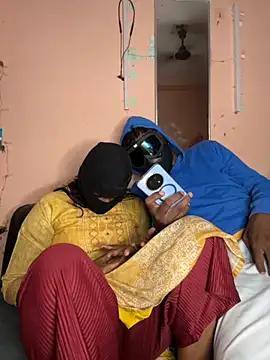 Snapshot of falooda288 chatting on 09-09-25, 01:32 falooda288 online show from 09-09-25, 01:32