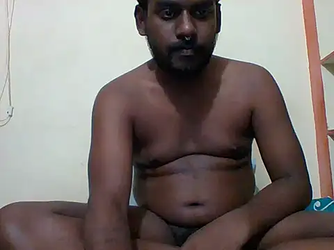 Snapshot of Slavebottombdsm09 chatting on 02-26-26, 04:17 Slavebottombdsm09 online show from 02-26-26, 04:17