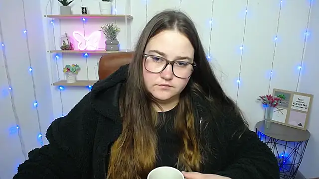 Snapshot of XX_Daniella_XX chatting on 01-23-25, 04:19 XX Daniella XX online show from 01-23-25, 04:19