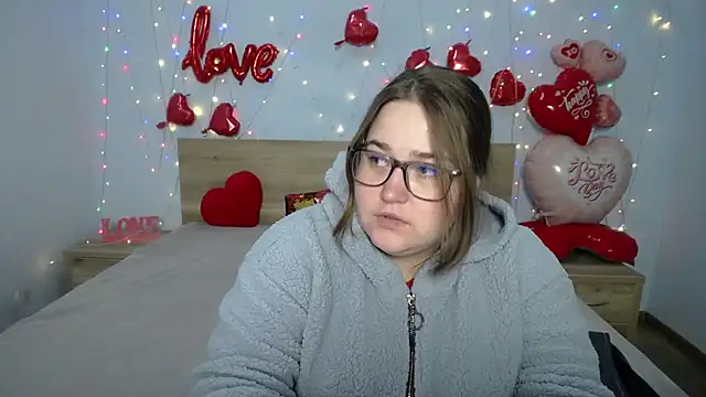 Snapshot of XX_Daniella_XX chatting on 02-17-25, 07:21 XX Daniella XX online show from 02-17-25, 07:21