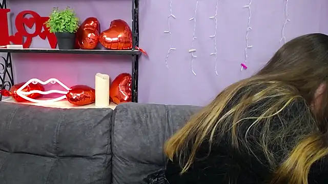 Snapshot of XX_Daniella_XX chatting on 03-04-25, 01:28 XX Daniella XX online show from 03-04-25, 01:28