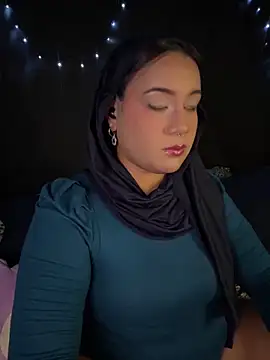Snapshot of Maryam_yamal chatting on 10-13-25, 09:15 Maryam yamal online show from 10-13-25, 09:15