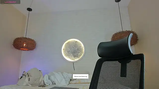 Snapshot of sophi_cooper29 chatting on 03-11-26, 08:48 sophi cooper29 online show from 03-11-26, 08:48