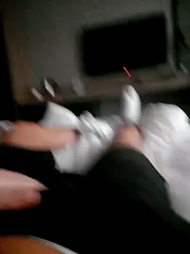 Snapshot of -falchetto90- chatting on 09-22-25, 04:09 -falchetto90- online show from 09-22-25, 04:09