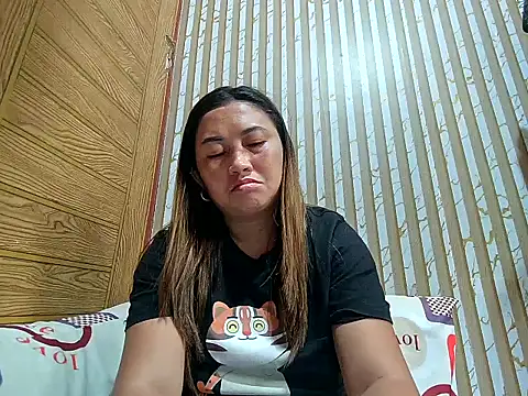 LalaiAsian online show from 04-22-26, 12:46