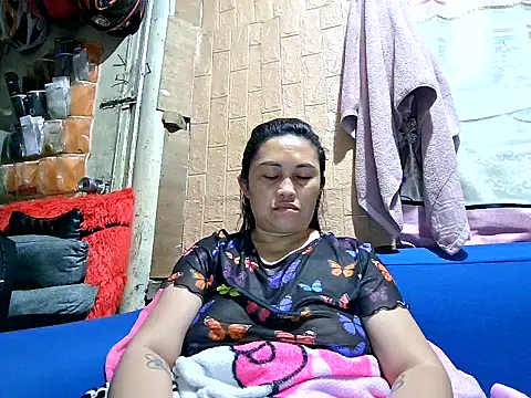 LalaiAsian online show from 07-23-26, 09:02