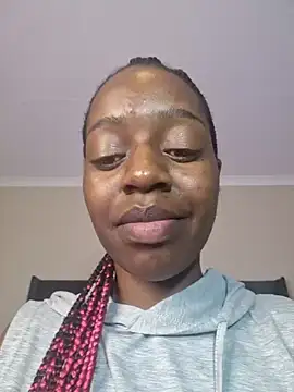 Snapshot of Sexynaughty_Gal chatting on 12-12-24, 06:53 Sexynaughty Gal online show from 12-12-24, 06:53