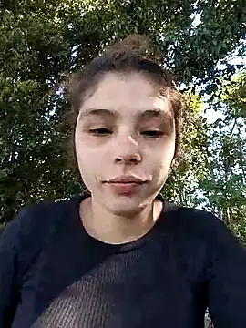 Snapshot of mariamac420 chatting on 10-19-25, 06:30 mariamac420 online show from 10-19-25, 06:30
