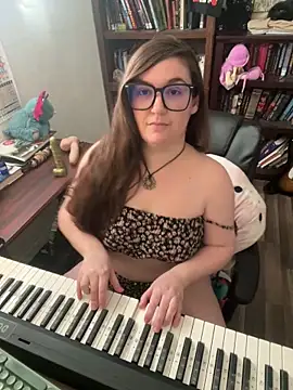 Adobe Angel online show from 02-04-26, 09:09