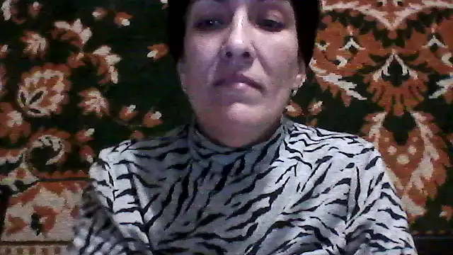 SunnyAmorre online show from 04-28-26, 06:57