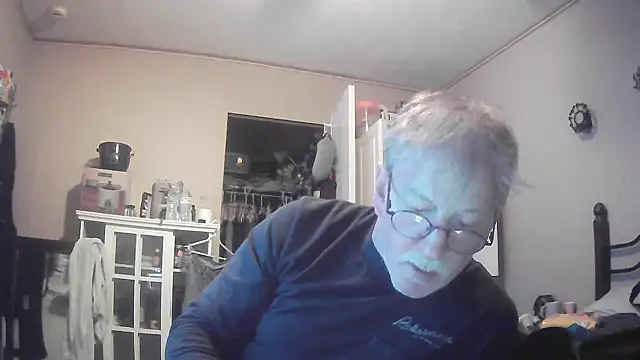 Snapshot of jck1m0t chatting on 10-20-25, 11:49 jck1m0t online show from 10-20-25, 11:49