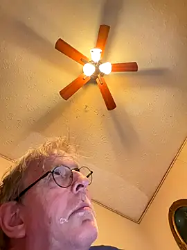 Snapshot of jck1m0t chatting on 11-21-25, 11:36 jck1m0t online show from 11-21-25, 11:36