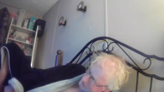 Snapshot of jck1m0t chatting on 11-23-25, 12:27 jck1m0t online show from 11-23-25, 12:27