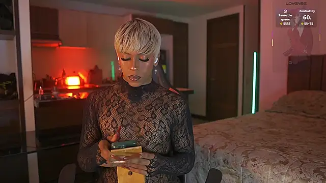 Snapshot of AmberRaus chatting on 11-01-25, 02:13 AmberRaus online show from 11-01-25, 02:13