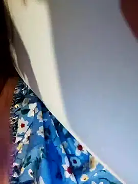 Srishtijain51 online show from 02-04-25, 05:01
