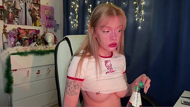 Snapshot of boobsybootie chatting on 01-01-25, 05:33 boobsybootie online show from 01-01-25, 05:33