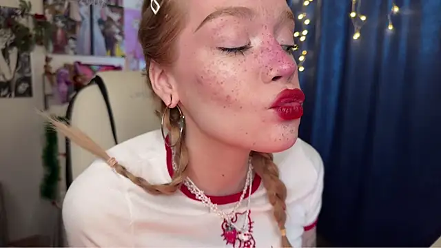 Snapshot of boobsybootie chatting on 01-03-25, 09:04 boobsybootie online show from 01-03-25, 09:04