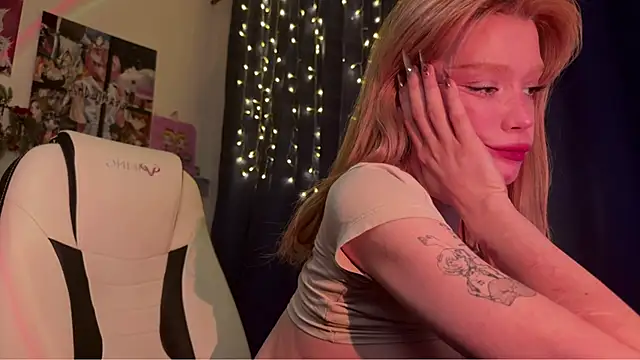 Snapshot of boobsybootie chatting on 01-12-25, 09:40 boobsybootie online show from 01-12-25, 09:40