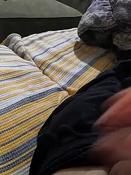 Snapshot of Yaramaz331 chatting on 03-06-25, 01:27 Yaramaz331 online show from 03-06-25, 01:27