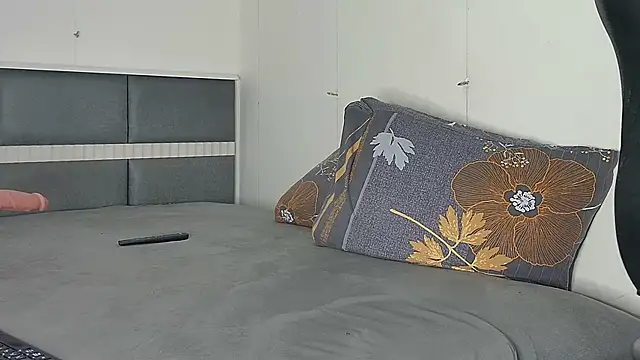 Snapshot of miatemptress69 chatting on 01-16-25, 09:59 miatemptress69 online show from 01-16-25, 09:59