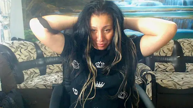 MoistMady online show from 09-29-25, 05:45