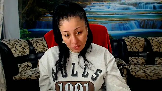 MoistMady online show from 03-06-26, 03:47