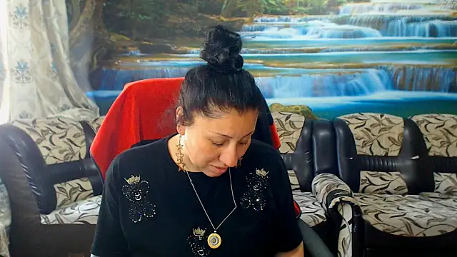 MoistMady online show from 05-20-26, 10:32