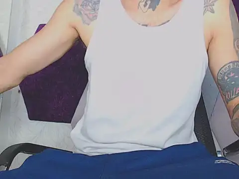 Snapshot of Christian_Stiven1 chatting on 09-11-25, 08:14 Christian Stiven1 online show from 09-11-25, 08:14