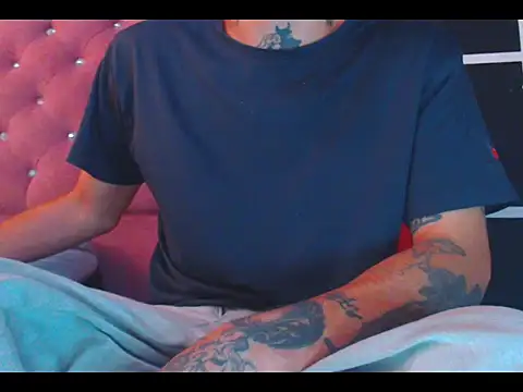 Snapshot of Christian_Stiven1 chatting on 11-05-25, 01:00 Christian Stiven1 online show from 11-05-25, 01:00