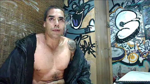 Justin Frank online show from 08-05-26, 01:08