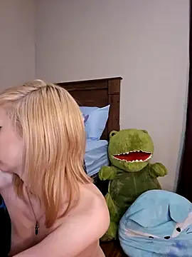 AmethystFoxx online show from 01-27-25, 12:54