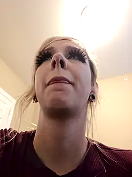 AmethystFoxx online show from 11-15-25, 10:26