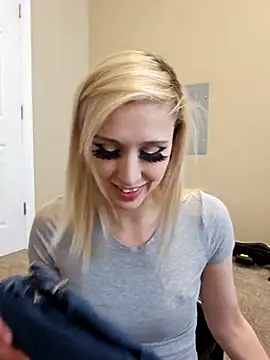 AmethystFoxx online show from 02-02-26, 09:35