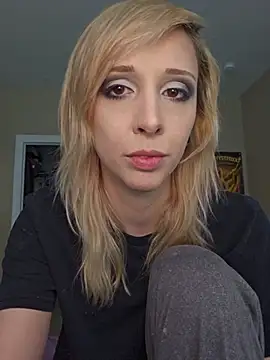 AmethystFoxx online show from 05-15-26, 05:20