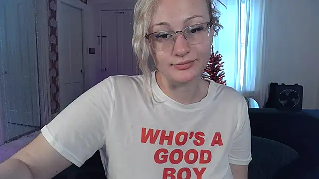 Snapshot of ashleyblaydex chatting on 12-03-25, 08:07 ashleyblaydex online show from 12-03-25, 08:07