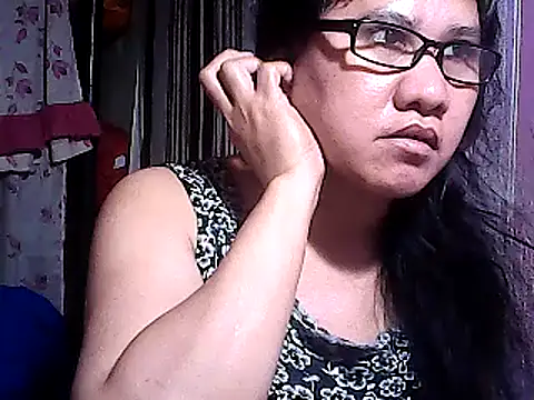 Snapshot of sweetsosie18 chatting on 02-25-25, 08:41 sweetsosie18 online show from 02-25-25, 08:41