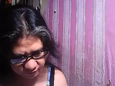 Snapshot of sweetsosie18 chatting on 02-27-25, 12:32 sweetsosie18 online show from 02-27-25, 12:32