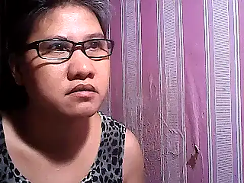 Snapshot of sweetsosie18 chatting on 03-01-25, 04:00 sweetsosie18 online show from 03-01-25, 04:00