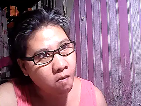 Snapshot of sweetsosie18 chatting on 03-03-25, 02:15 sweetsosie18 online show from 03-03-25, 02:15