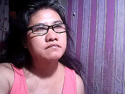 Snapshot of sweetsosie18 chatting on 03-03-25, 08:32 sweetsosie18 online show from 03-03-25, 08:32