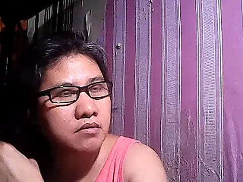 Snapshot of sweetsosie18 chatting on 03-03-25, 11:56 sweetsosie18 online show from 03-03-25, 11:56